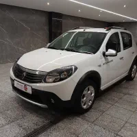 ساندرو استپ وی 97 فوق کم کار و خیلی تمیز