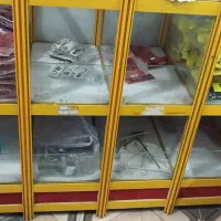 فروش یک عدد ویترین وپنکه لوستر