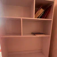 میز تحریر کتابخانه دار