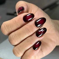 خدمات کاشت ناخن