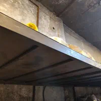 میز کار آهنی