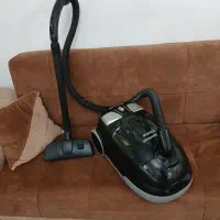 جاروبرقی Hamilton 2200w درحدنو