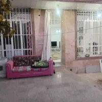 خانه ویلایی در از حیاط ورودی شهر شیراز|اجارهٔ کوتاه‌مدت آپارتمان و سوئیت|شیراز, رکن‌آباد|دیوار