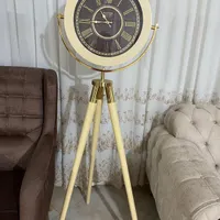 ساعت ایستاده قدی
