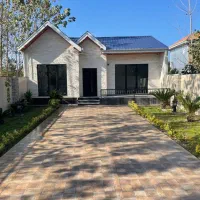 ویلای-280-متری-نوساز-حیاط-دار