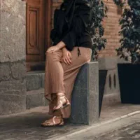 مدل خانوم برای عکاسی نیازمندیم
