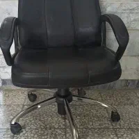 صندلی مدیریتی چرخ دار