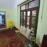 ۱۳۰ متر خانه سنتی واقع در محدوده کاشانی