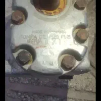 پمپ هیدرولیک رومانی به همراه چند قطعه دیگر