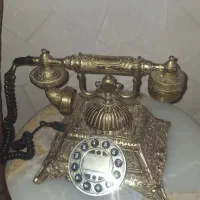 گوشی تلفن و میز تلفن برنجی|تلفن رومیزی|کرج, گلشهر|دیوار