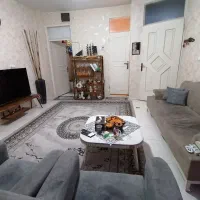 47مترنواب.متروکمیل.ط3باحیاط بزرگ مُشاع