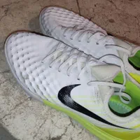 کفش فوتسال مجیستا ایکس