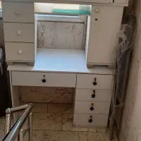 میز آرایشگاه و....