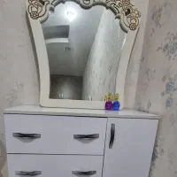 میز آرایش وآینه