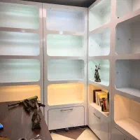 وینرین و قفسه هایگلاس