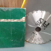 دو عدد دیسک الماسه سنگ بری ایتالییایی اصل نو داخل