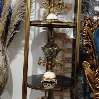 کنار سالنی ویترین