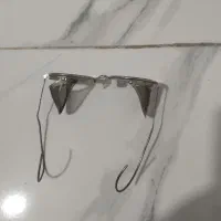 عینک قدیمی|کلکسیون اشیاء عتیقه|رباط‌کریم, رباط‌کریم|دیوار