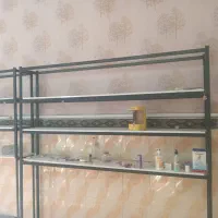 ویترین و قفسه