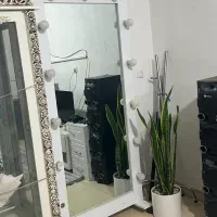 آینه هالیوودی