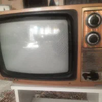 تلوزیون رنگی عتیقه ۱۴اینچ وصندوق چوبی عتیقه