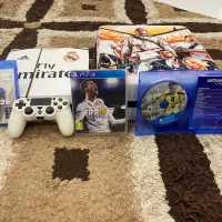 PS4  فت