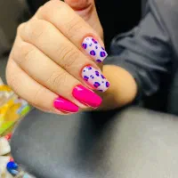 خدمات آموزش ناخن و کاشت و ترمیم ناخن|خدمات آرایشگری و زیبایی|محلات, |دیوار