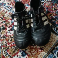 کفش‌ورزشی‌استوک‌دار