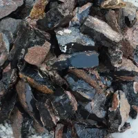 سنگ راف عقیق مشکی.