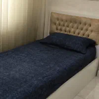 تخت به همراه میز کامپیوتر