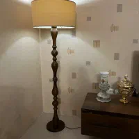 آباژور با پایه چوبی