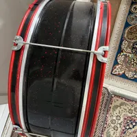 طبل ۸۰ نو|درام و پرکاشن|نیشابور, فضل|دیوار
