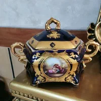 شکلات خوری