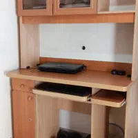 میزتحریر و کامپیوتر ام دی اف تمیز و سالم