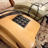 تلفن دکمه‌ای قدیمی (کلکسیونی و دکوری)