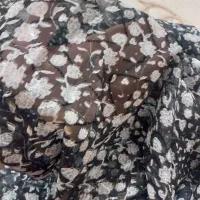 چادر|لباس|مشهد, گوهرشاد|دیوار