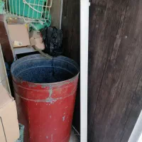 سیم برق و مهتابی و محافظ و آیفون