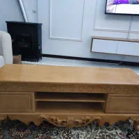 میز زیر تلویزیون