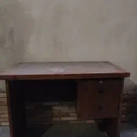 میز تحریر سالم و با کیفیت با چوب عالی|میز تحریر و کامپیوتر|زیرآب, |دیوار