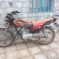 گوشی موتور و میش معاوضه هم با موتور دارم