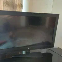 تلویزیون LG فقط صفحه ضربه خورده|تلویزیون و پروژکتور|اصفهان, درب سیبه علیا|دیوار