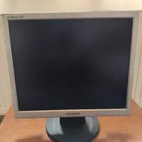 لوازم کامپیوتر (مانیتور دو تا کیس دو تا کیبورد )