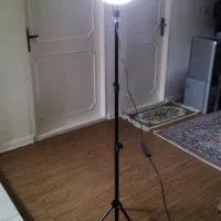 رینگ لایت به همراه سه پایه