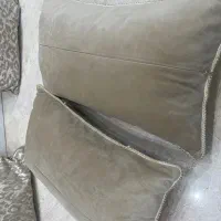 شش عدد کوسن و رومیزی مبل طلایی پلنگی|مبلمان خانگی و میز عسلی|تهران, صادقیه|دیوار