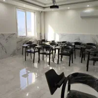 کلاس آموزش درسی|اجارهٔ کوتاه‌مدت دفتر کار و فضای آموزشی|اهواز, فرهنگ شهر|دیوار