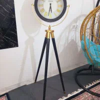 ساعت ایستاده