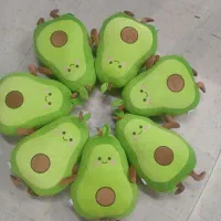 عروسک آووکادو