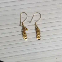 گوشواره و دستبند