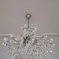 لوستر پذیرایی کریستال ۱۲ شاخه و ۲عدد لوستر چوبی