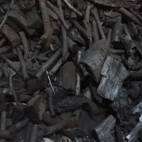 کارگر ساده کارگاه بسته بندی زغال